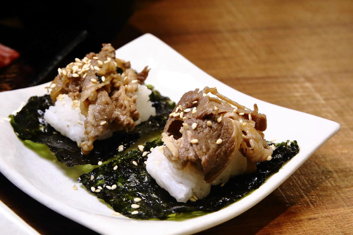 2025微風台北車站餐廳推薦!上村牧場燒肉吃到飽,「特急列車 2025微風台北車站餐廳推薦!上村牧場燒肉吃到飽,「特急列車