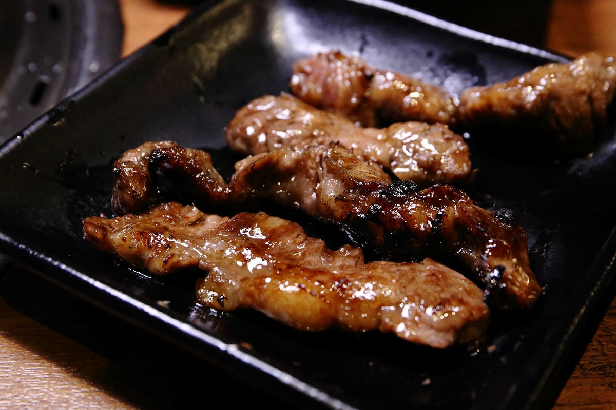 2025微風台北車站餐廳推薦!上村牧場燒肉吃到飽,「特急列車 2025微風台北車站餐廳推薦!上村牧場燒肉吃到飽,「特急列車