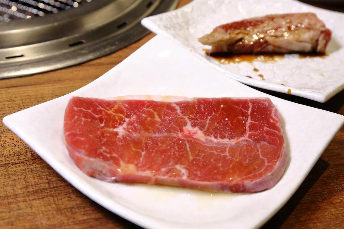 2025微風台北車站餐廳推薦!上村牧場燒肉吃到飽,「特急列車 2025微風台北車站餐廳推薦!上村牧場燒肉吃到飽,「特急列車