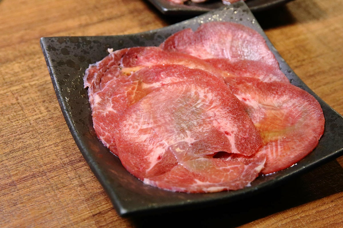 2025微風台北車站餐廳推薦!上村牧場燒肉吃到飽,「特急列車 2025微風台北車站餐廳推薦!上村牧場燒肉吃到飽,「特急列車