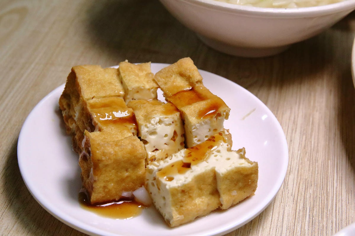 中和在地人推薦宵夜-中和米粉湯,古早味米粉湯、超巨蚵仔煎、金 中和在地人推薦宵夜-中和米粉湯,古早味米粉湯、超巨蚵仔煎、金