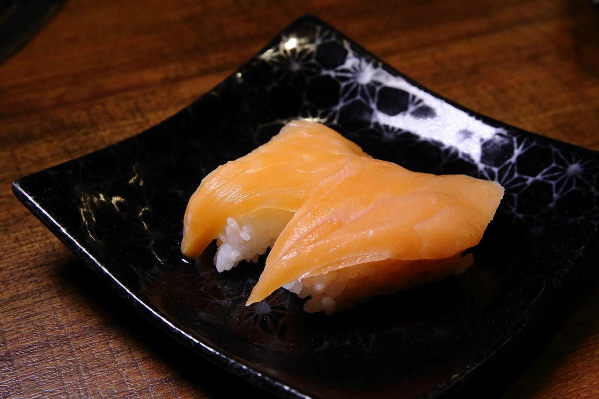 2025微風台北車站餐廳推薦!上村牧場燒肉吃到飽,「特急列車 2025微風台北車站餐廳推薦!上村牧場燒肉吃到飽,「特急列車