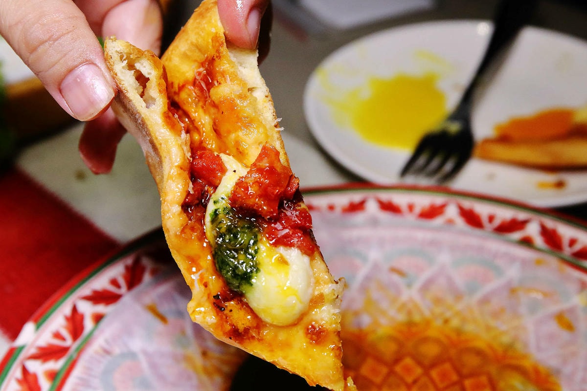 中山站義式餐廳推薦,義大利米蘭手工窯烤披薩,披薩美味又道地說 中山站義式餐廳推薦,義大利米蘭手工窯烤披薩,披薩美味又道地說