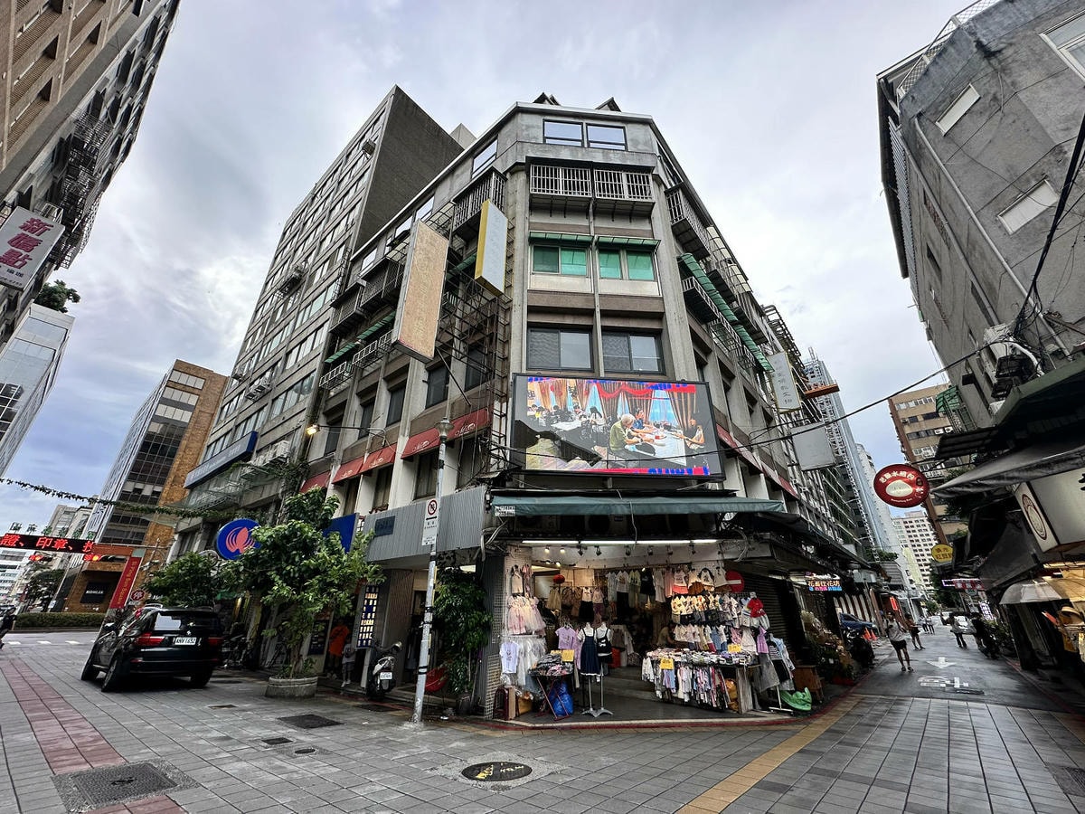 中山站義式餐廳推薦,義大利米蘭手工窯烤披薩,披薩美味又道地說 中山站義式餐廳推薦,義大利米蘭手工窯烤披薩,披薩美味又道地說