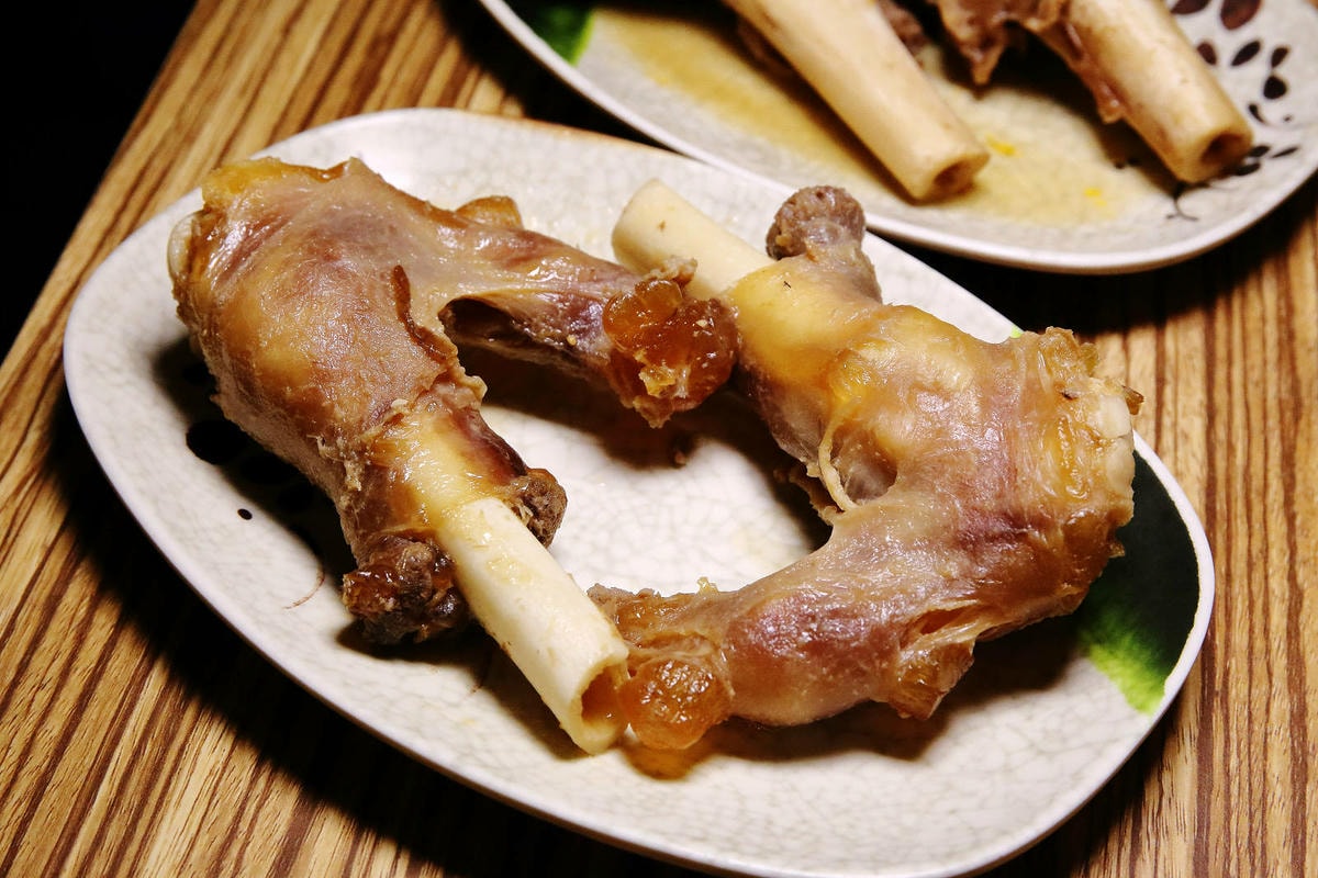 蘆洲必吃羊肉爐高CP值首選!名羊天下羊肉爐-蘆洲三民店,湯頭