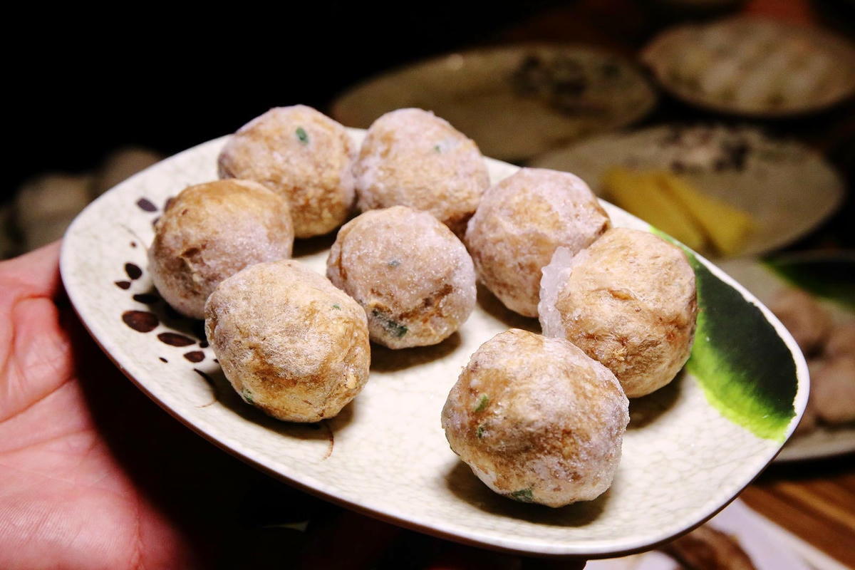 蘆洲必吃羊肉爐高CP值首選!名羊天下羊肉爐-蘆洲三民店,湯頭