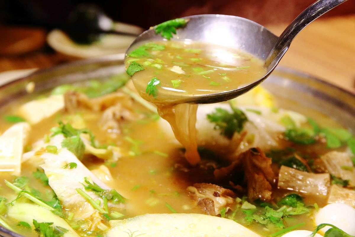 蘆洲必吃羊肉爐高CP值首選!名羊天下羊肉爐-蘆洲三民店,湯頭