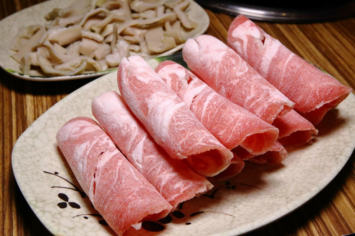 蘆洲必吃羊肉爐高CP值首選!名羊天下羊肉爐-蘆洲三民店,湯頭