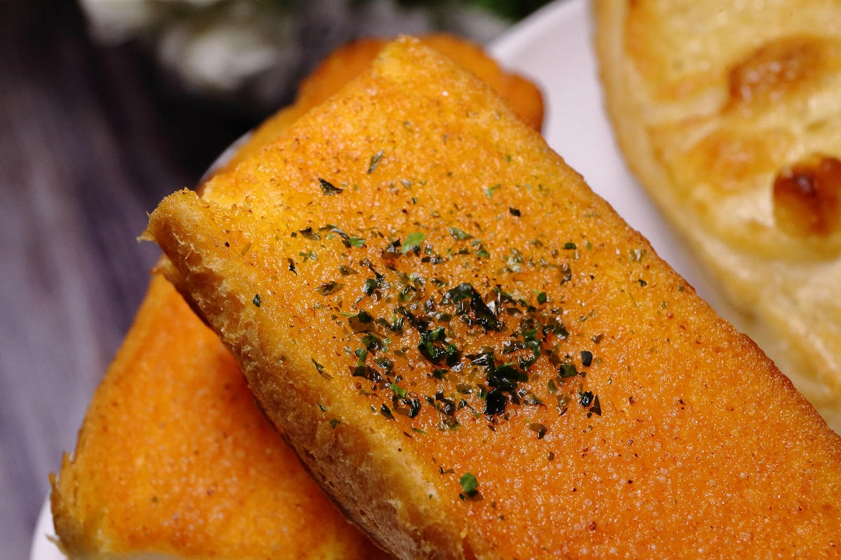 【中永和麵包店推薦】塔吉節慶蛋糕_中和華新店,在地人超推薦,