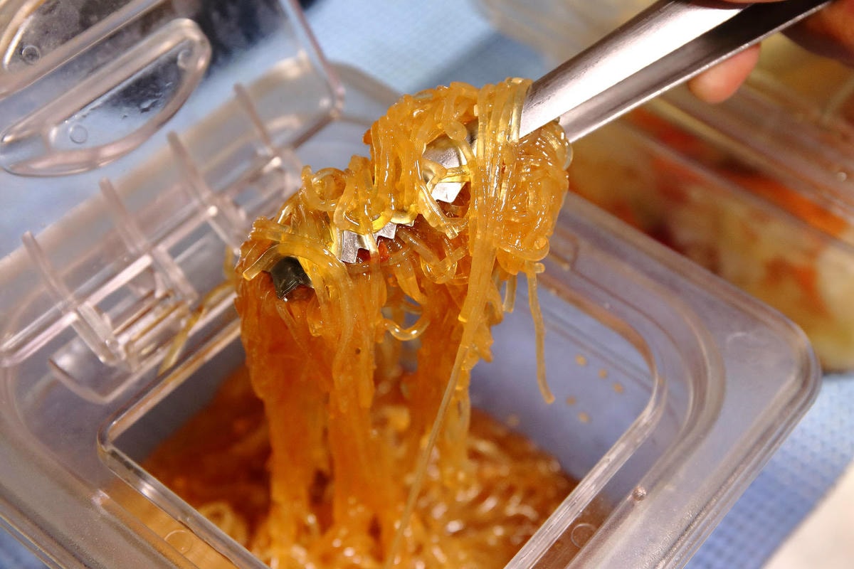 【中和火鍋】焱焱燒鍋,中和民安街積穗夜市美食推薦,韓式小菜、 【中和火鍋】焱焱燒鍋,中和民安街積穗夜市美食推薦,韓式小菜、