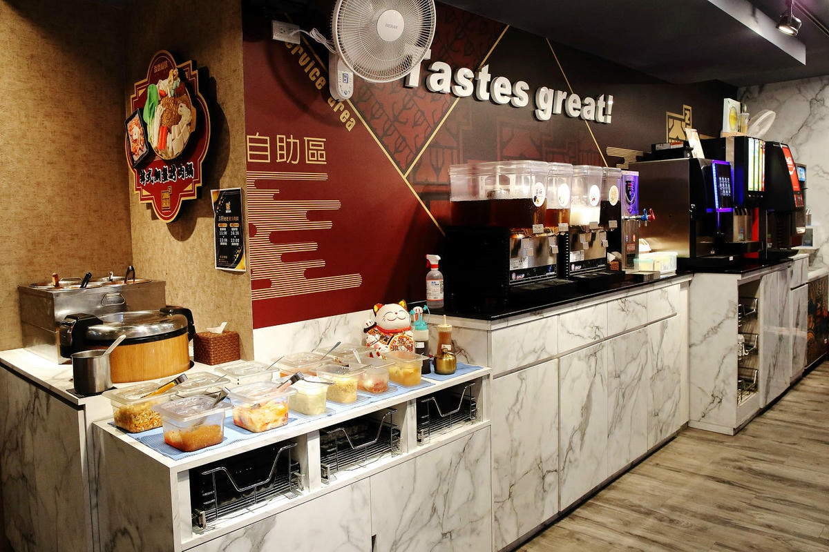 【中和火鍋】焱焱燒鍋,中和民安街積穗夜市美食推薦,韓式小菜、 【中和火鍋】焱焱燒鍋,中和民安街積穗夜市美食推薦,韓式小菜、