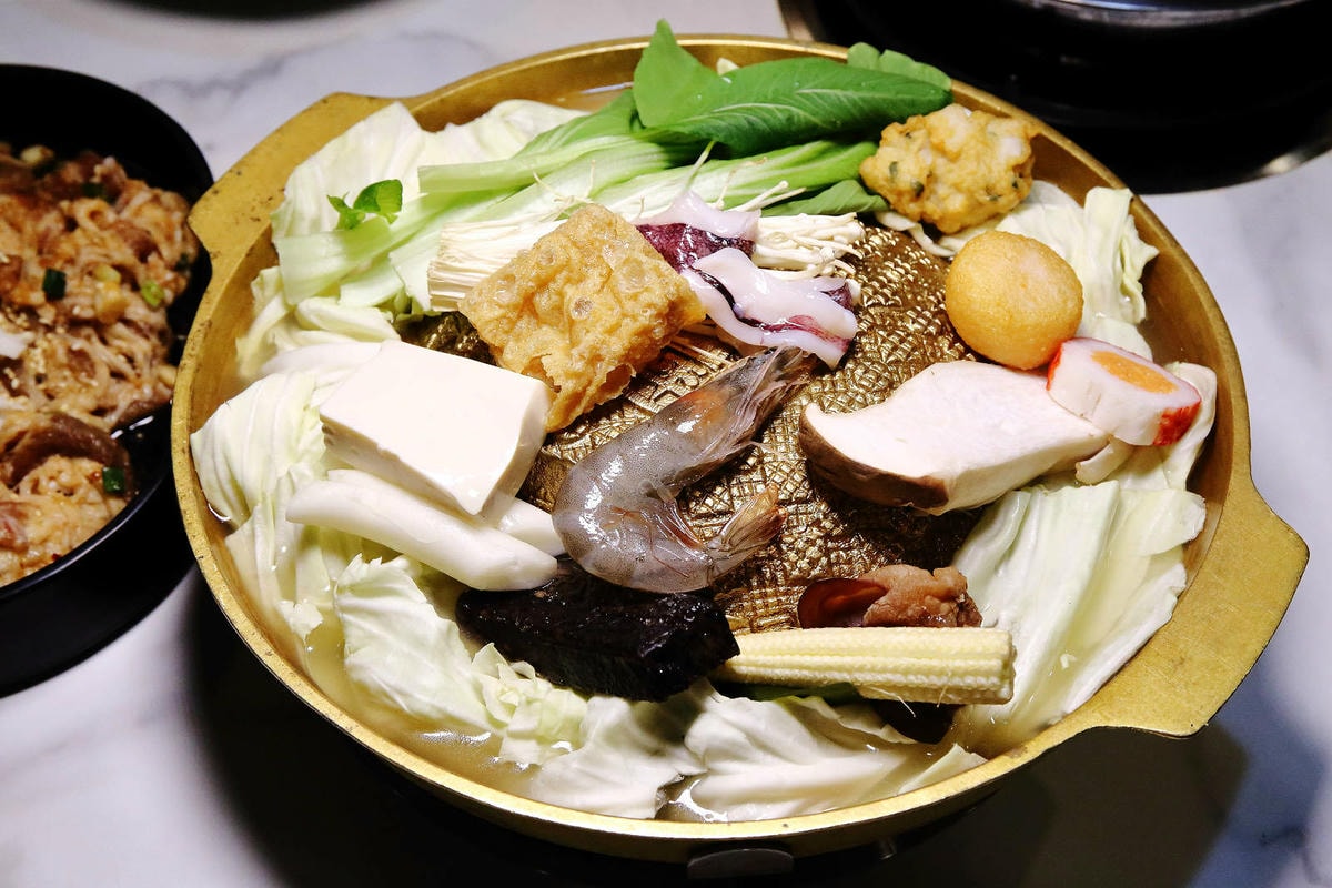 【中和火鍋】焱焱燒鍋,中和民安街積穗夜市美食推薦,韓式小菜、 【中和火鍋】焱焱燒鍋,中和民安街積穗夜市美食推薦,韓式小菜、