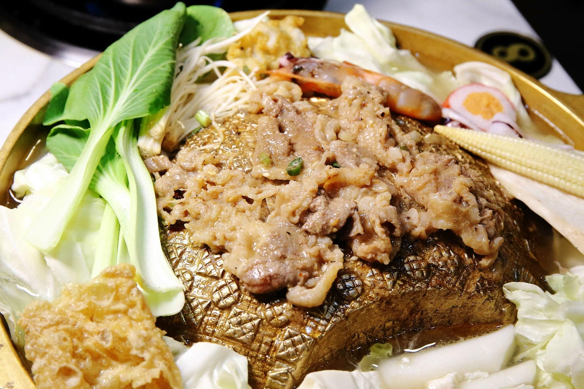 【中和火鍋】焱焱燒鍋,中和民安街積穗夜市美食推薦,韓式小菜、 【中和火鍋】焱焱燒鍋,中和民安街積穗夜市美食推薦,韓式小菜、