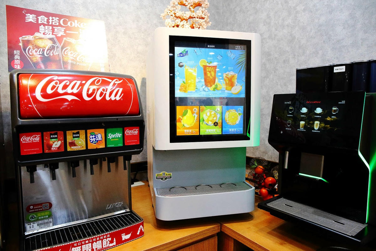 蘆洲小火鍋推薦「逸小鍋鍋物蘆洲店」百元小火鍋自助吧吃到飽!爽