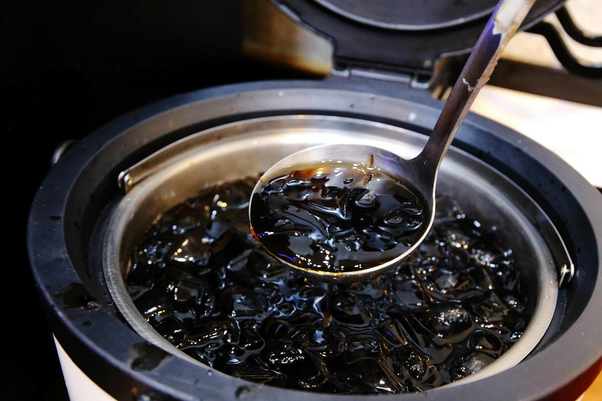 蘆洲小火鍋推薦「逸小鍋鍋物蘆洲店」百元小火鍋自助吧吃到飽!爽