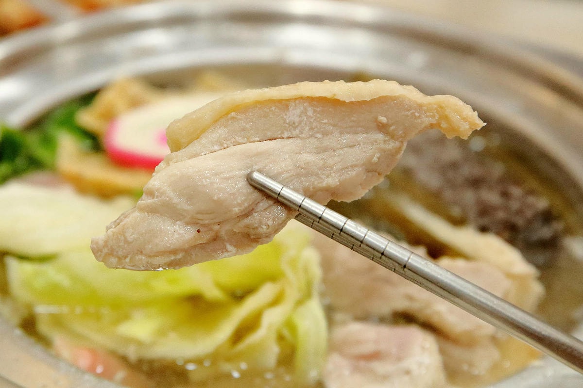 蘆洲小火鍋推薦「逸小鍋鍋物蘆洲店」百元小火鍋自助吧吃到飽!爽