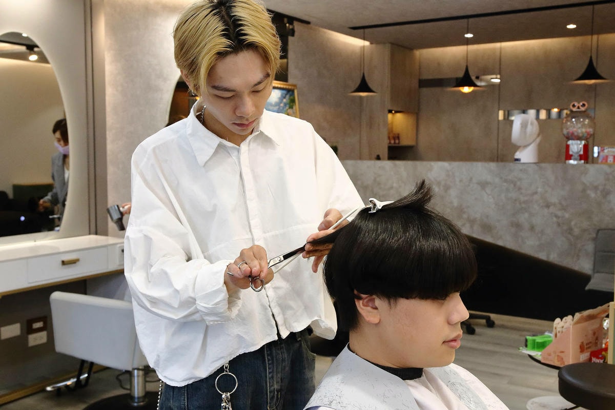 【2025平鎮燙髮推薦】小樹修修親子沙龍-男生燙髮造型推薦, 【2025平鎮燙髮推薦】小樹修修親子沙龍-男生燙髮造型推薦,