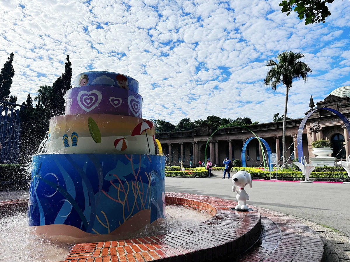 2025公館聖誕季登場!「史努比」和「糊塗塌客」驚喜現身自來 2025公館聖誕季登場!「史努比」和「糊塗塌客」驚喜現身自來