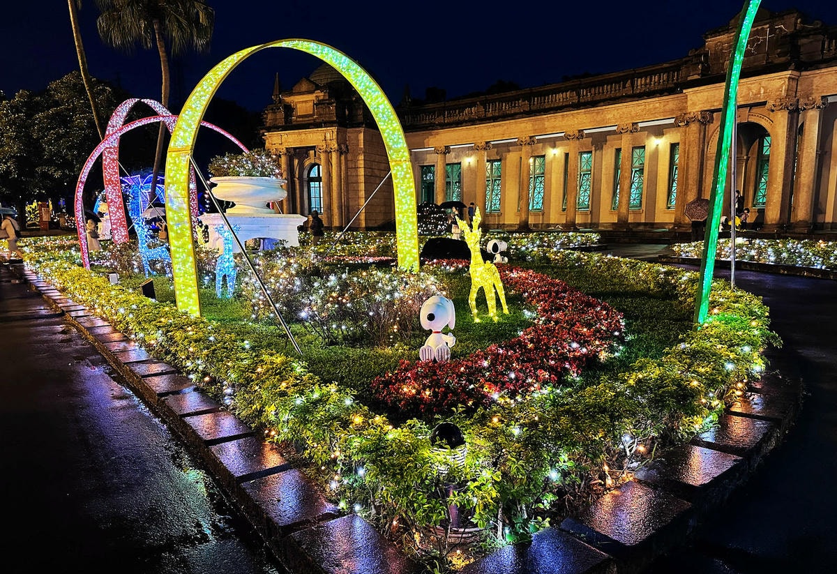 2025公館聖誕季登場!「史努比」和「糊塗塌客」驚喜現身自來 2025公館聖誕季登場!「史努比」和「糊塗塌客」驚喜現身自來