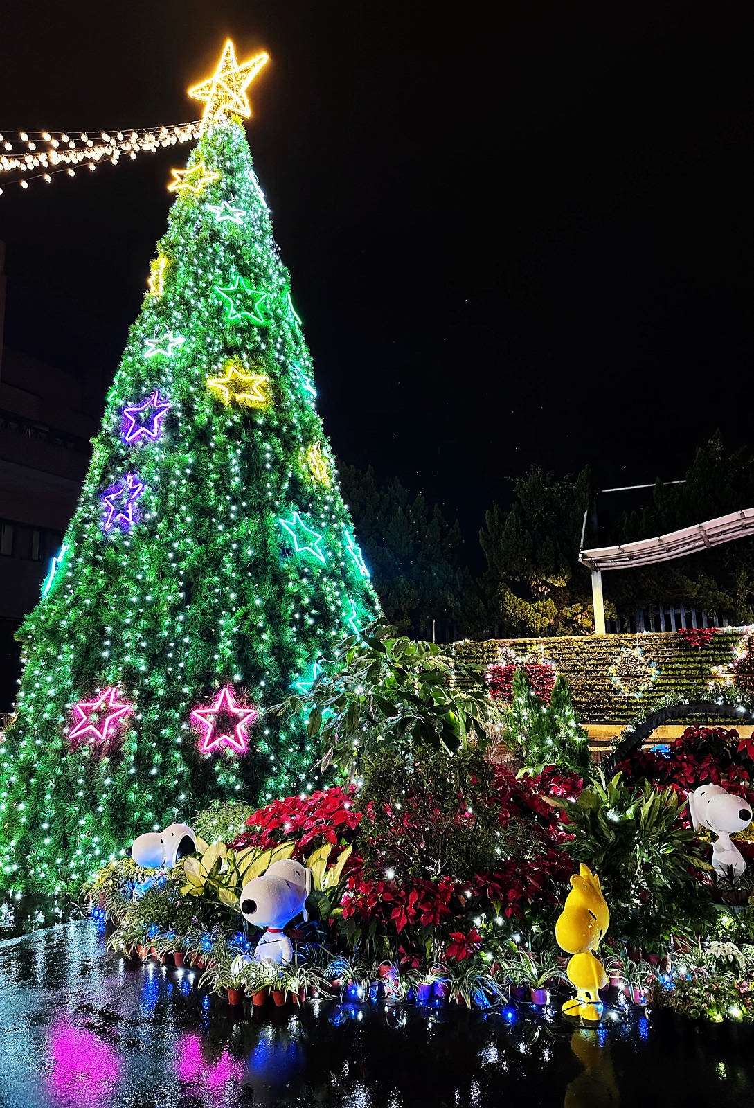 2025公館聖誕季登場!「史努比」和「糊塗塌客」驚喜現身自來 2025公館聖誕季登場!「史努比」和「糊塗塌客」驚喜現身自來