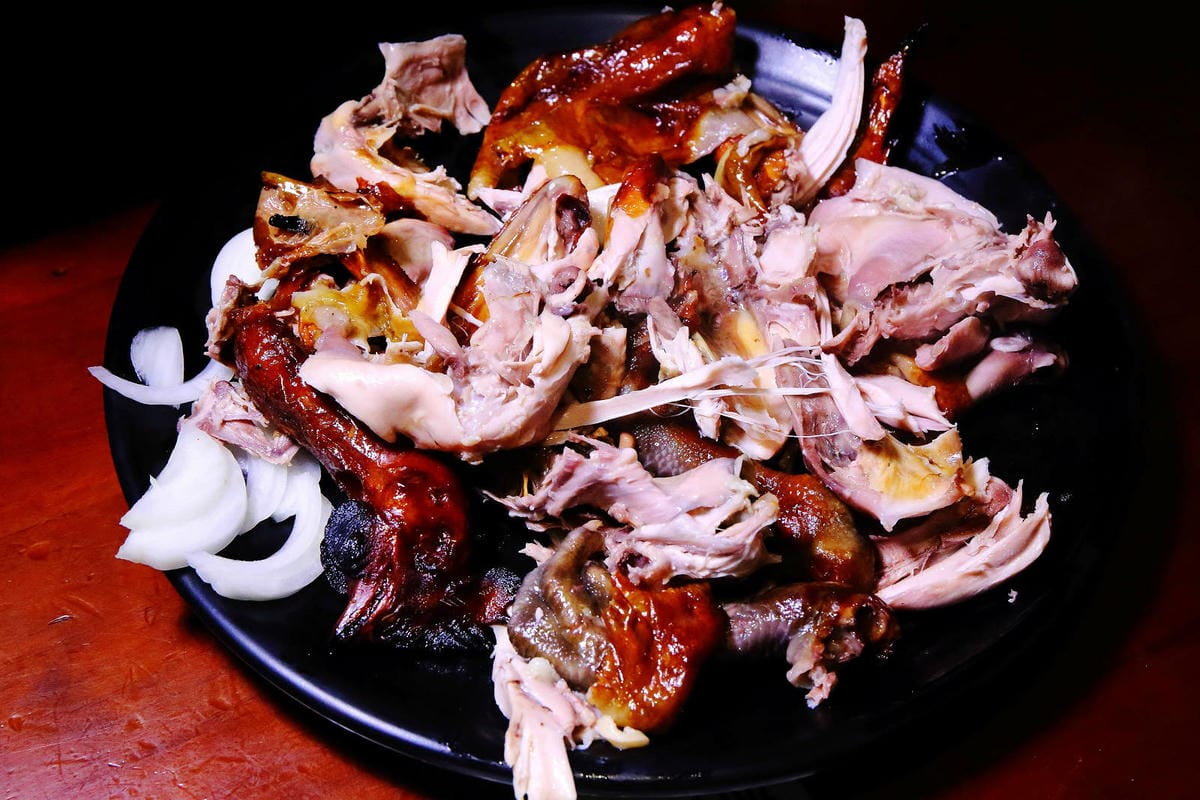 文山區居酒屋推薦！雞老闆桶仔雞-萬隆店，大口吃烤雞+KTV歡