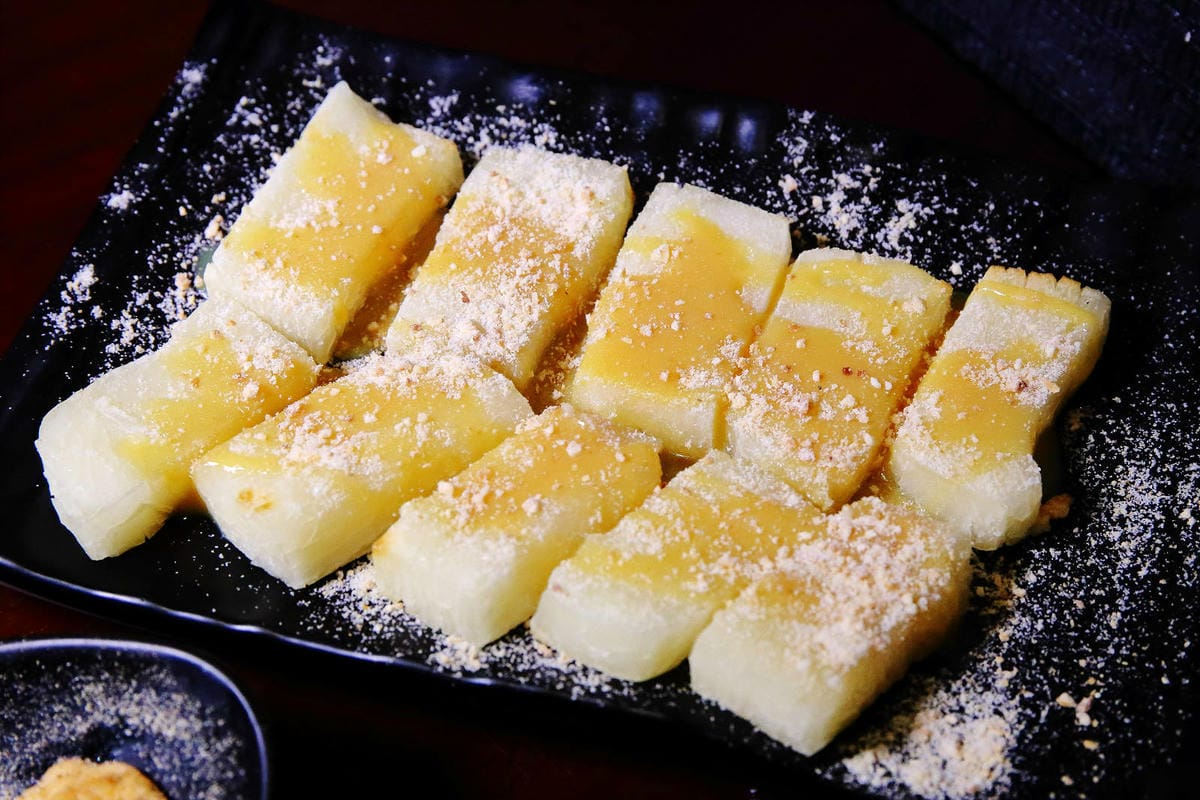 文山區居酒屋推薦！雞老闆桶仔雞-萬隆店，大口吃烤雞+KTV歡