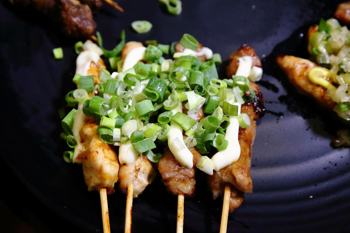 文山區居酒屋推薦！雞老闆桶仔雞-萬隆店，大口吃烤雞+KTV歡