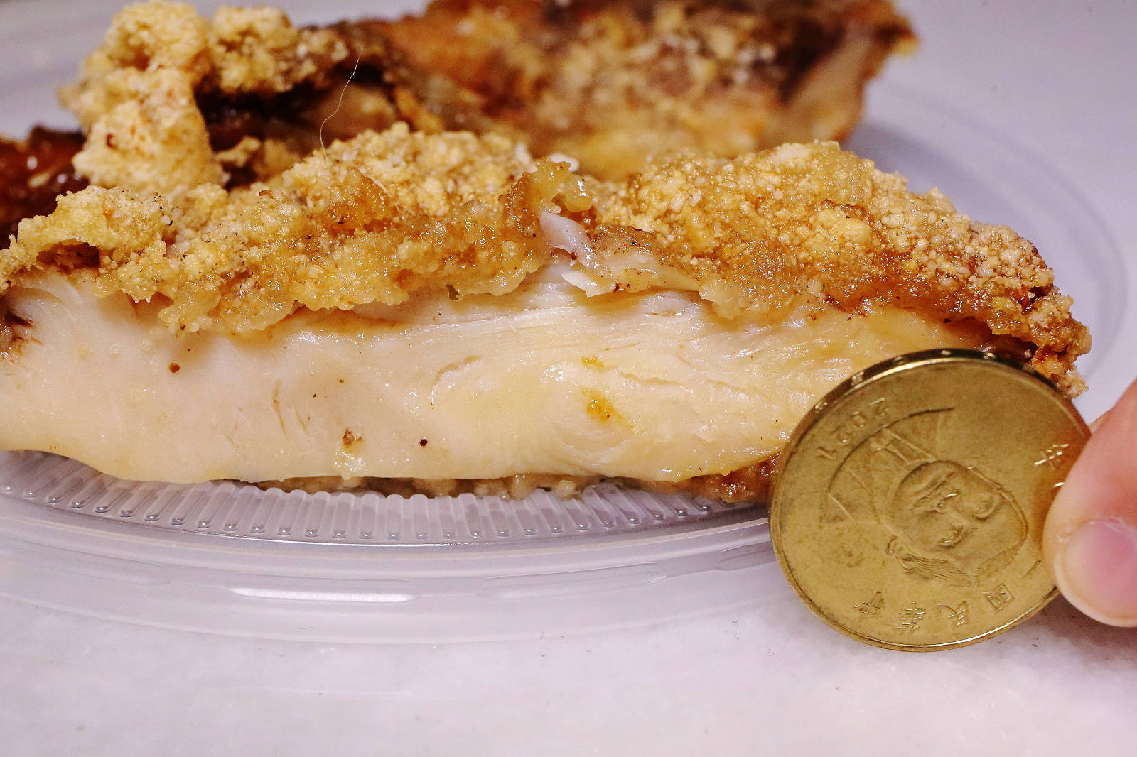 茶自點便當店南崁店，第一家結合「手搖飲」跟「便當」的快餐店！佛系便當滿到蓋不住，買便當還送手搖茶，外食族必收！