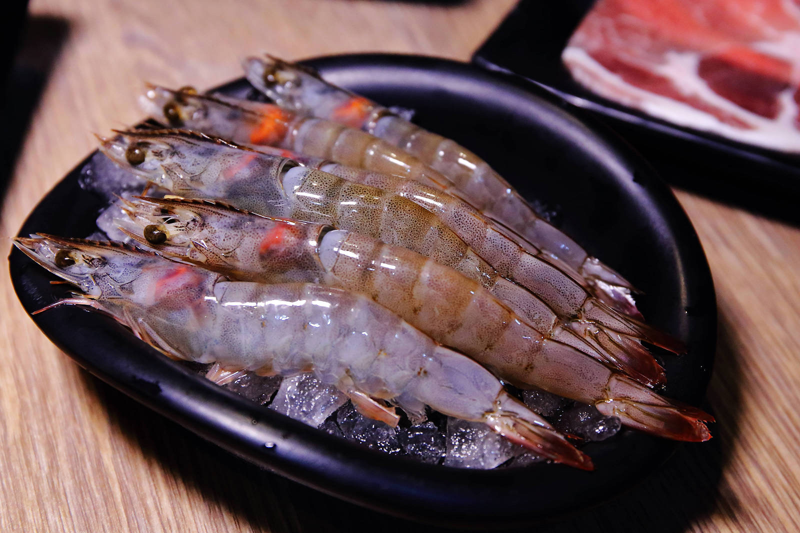 肉多多火鍋全台！全天候！平假日不限時！輕量級套餐299元起，蔬食自助吧吃到飽，CP值超高！(西門店、淡水店例假日除外，湯底、服務費另計)