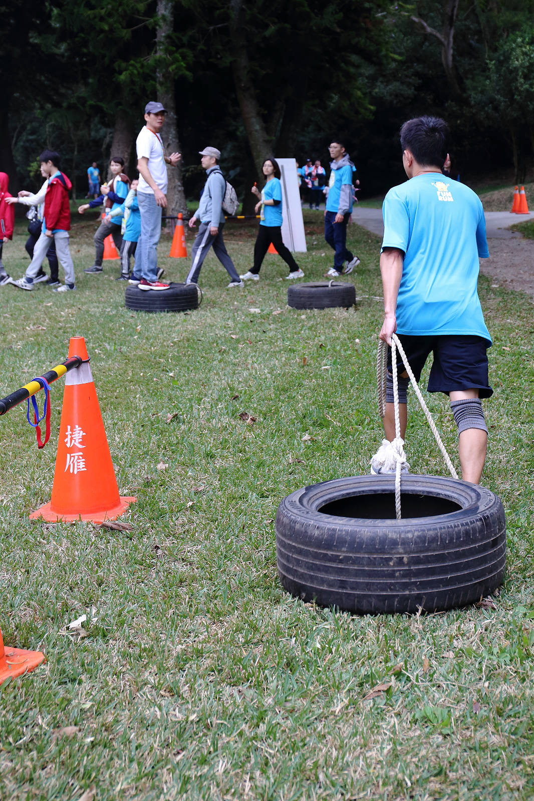 2025苗栗跑酷越野障礙賽，全台最FUN親子路跑，11道關卡障礙大賽、FUN電樂園、特色市集，最好玩路跑在這裡！