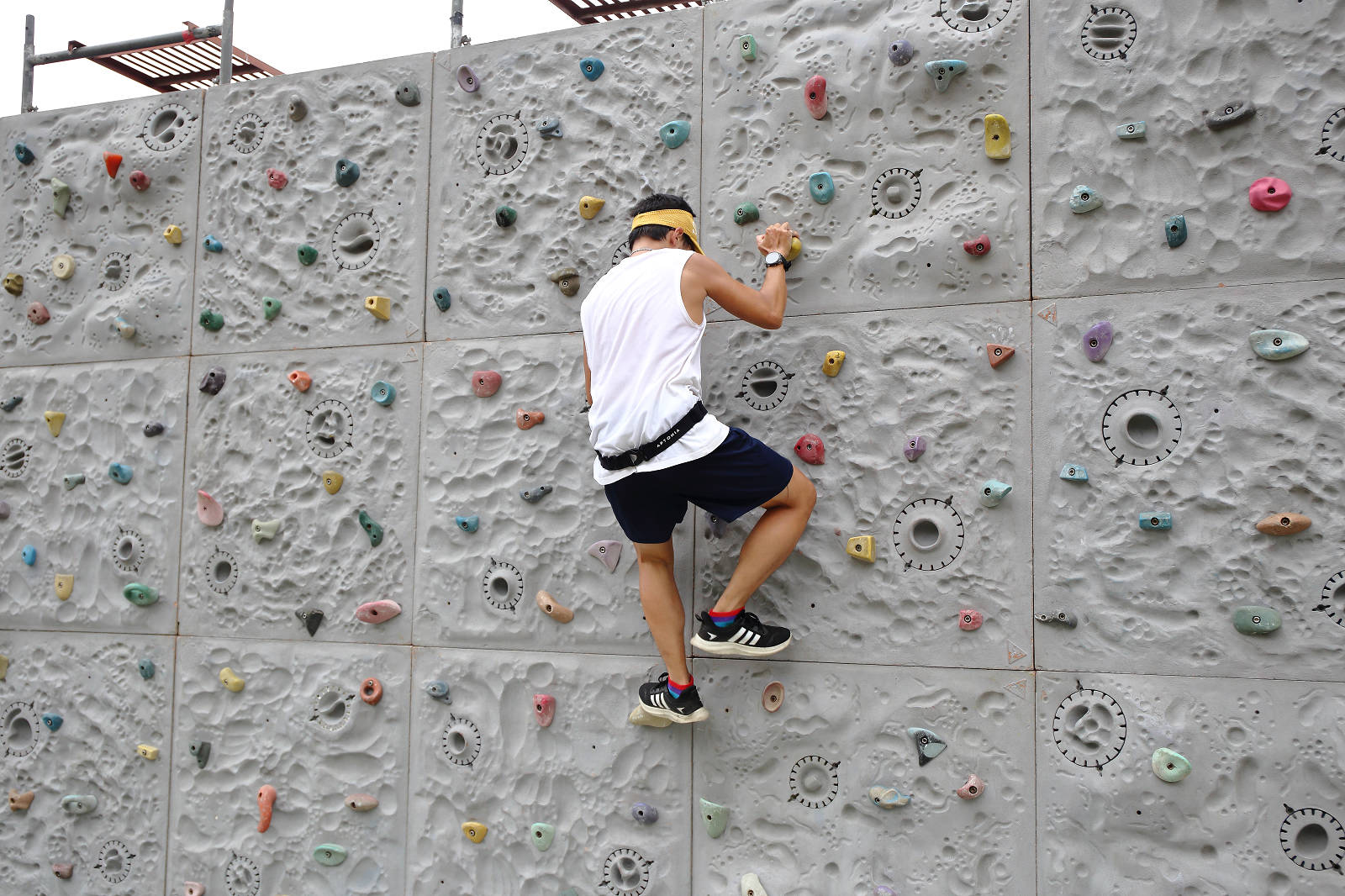 2025苗栗跑酷越野障礙賽，全台最FUN親子路跑，11道關卡障礙大賽、FUN電樂園、特色市集，最好玩路跑在這裡！