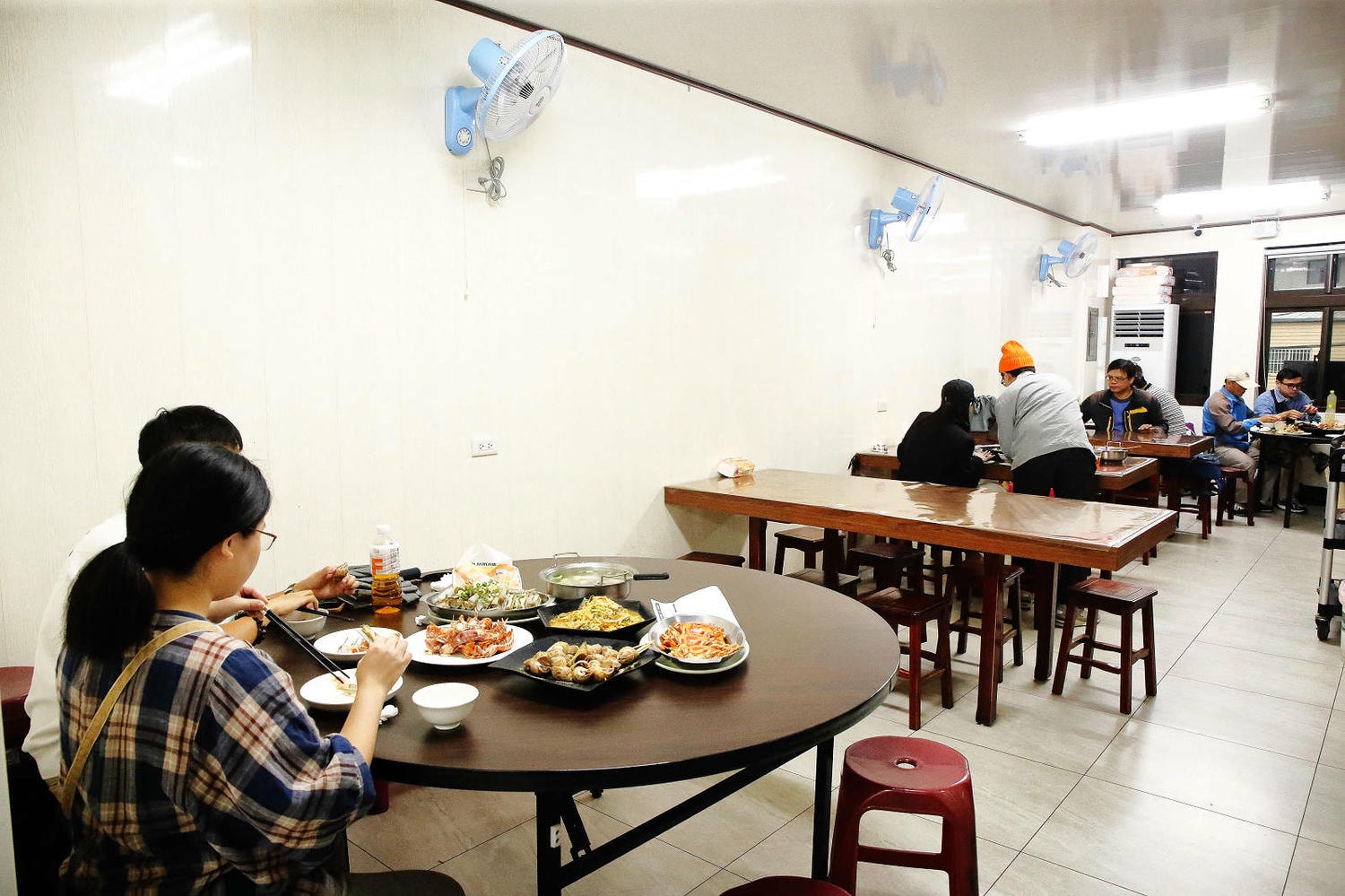 宜蘭大溪魚港初體驗+大溪漁港最強海鮮餐廳-小老闆代客料理,價格很佛心CP值爆表(原阿雪姨海鮮) - 第26張圖 宜蘭大溪魚港初體驗+大溪漁港最強海鮮餐廳-小老闆代客料理,價格很佛心CP值爆表(原阿雪姨海鮮)