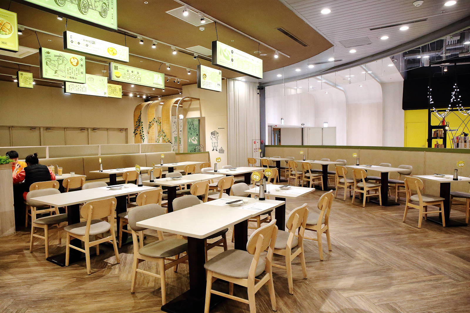 【桃園港式餐廳】超人氣港式點心專門店-點點心，顛覆傳統超有創意港式點心，隨便點都好吃，大推！！！