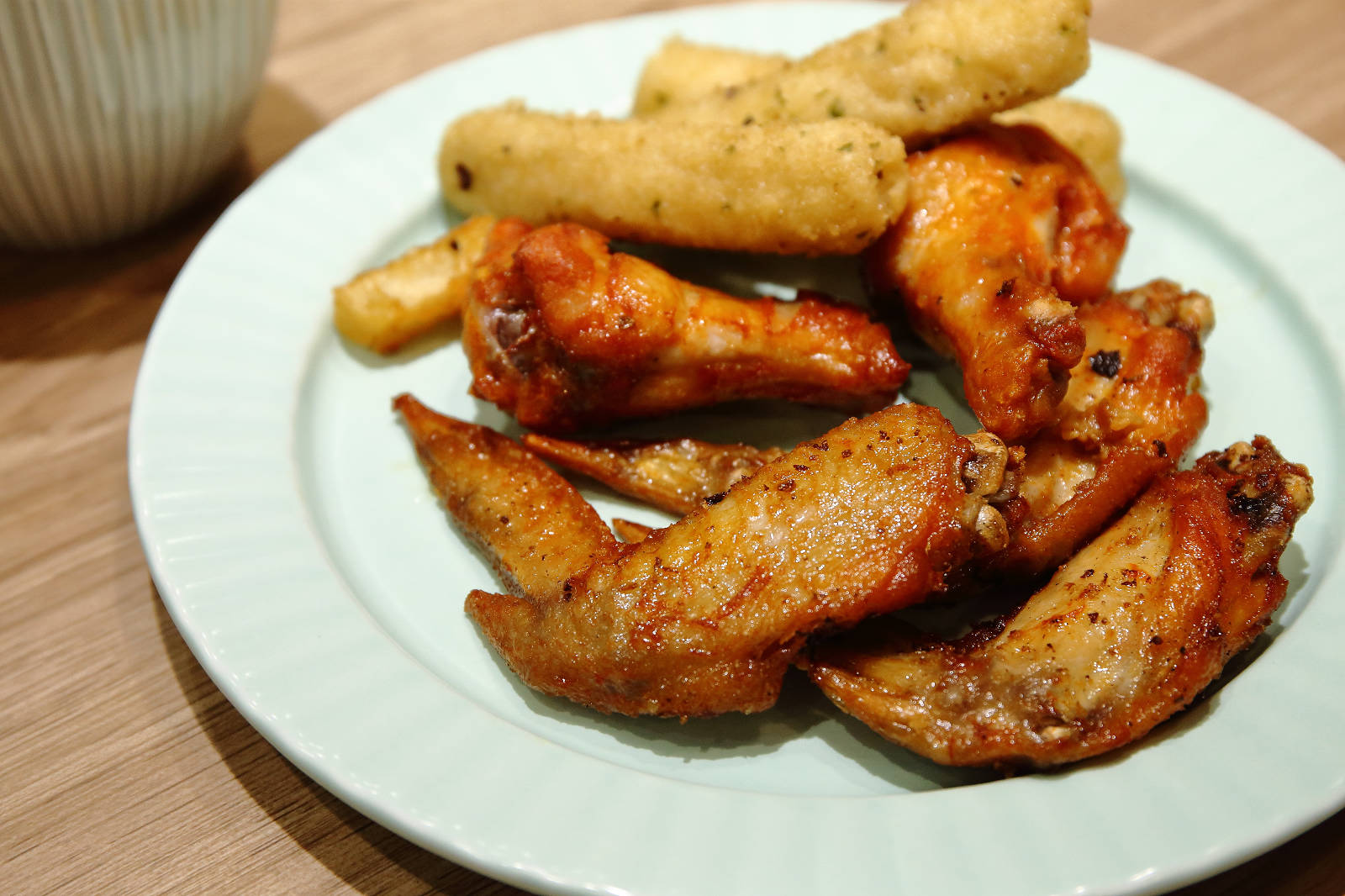 蘆洲必訪的寵物友善早午餐-樸樂蘆洲永平店，大份量早午餐又有可愛店狗，任點無雷