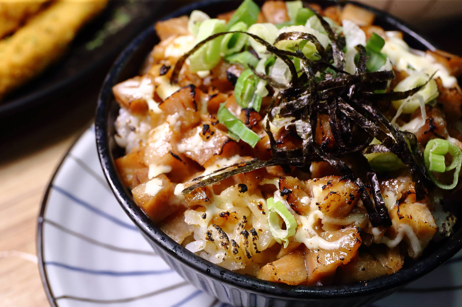 桃園龍潭拉麵推薦，拉麵一澍-桃園龜山超人氣拉麵插旗龍潭啦，濃厚雞豚白湯、炙燒叉燒超級威(免費加麵一次)