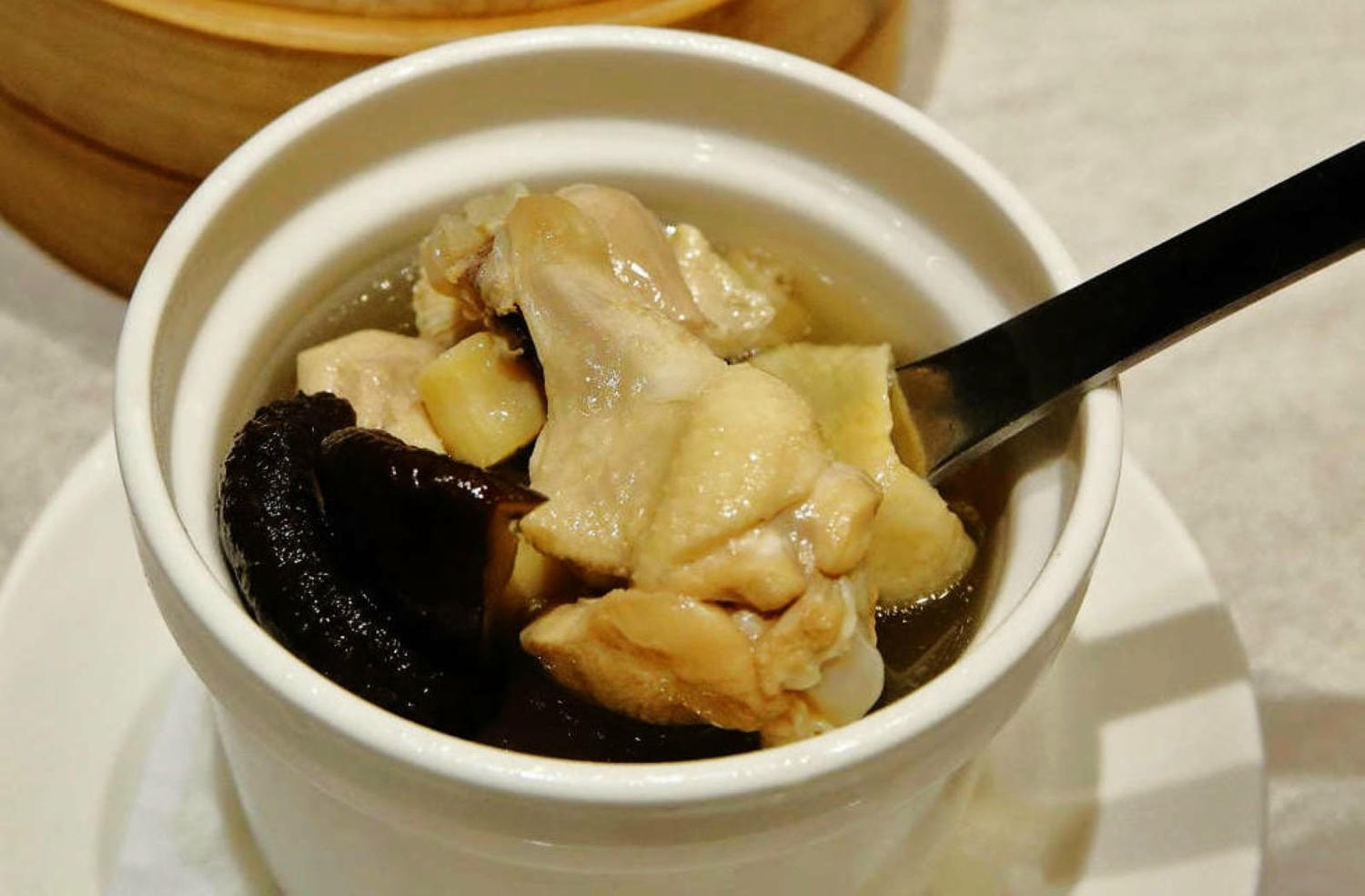 【桃園港式餐廳】超人氣港式點心專門店-點點心，顛覆傳統超有創意港式點心，隨便點都好吃，大推！！！