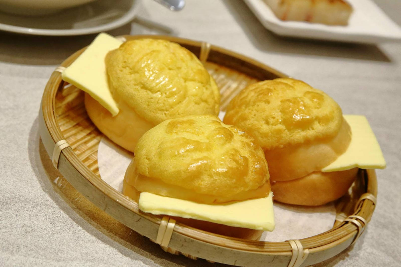 【桃園港式餐廳】超人氣港式點心專門店-點點心，顛覆傳統超有創意港式點心，隨便點都好吃，大推！！！