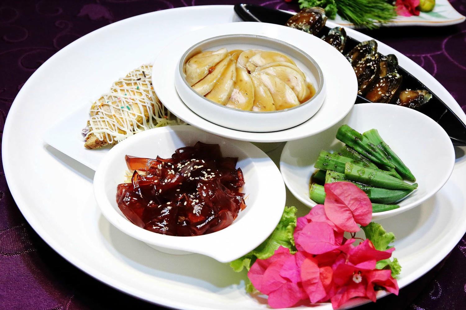 龍哥斯特-花蓮人的口袋名單！花蓮市區就能吃到新鮮龍蝦、聚餐吃合菜，每道食材都好新鮮！