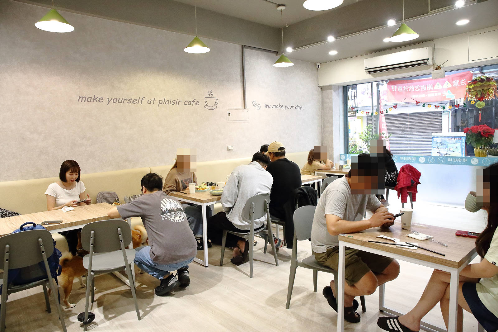 蘆洲必訪的寵物友善早午餐-樸樂蘆洲永平店，大份量早午餐又有可愛店狗，任點無雷