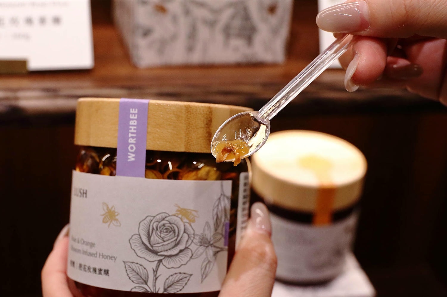 【迪化街伴手禮推薦】滿誠蜂蜜純蜂蜜專賣店,喝杯免費現沖蜂蜜飲,下午茶體驗、天然蜂產品 - 第17張圖 【迪化街伴手禮推薦】滿誠蜂蜜純蜂蜜專賣店,喝杯免費現沖蜂蜜飲,下午茶體驗、天然蜂產品