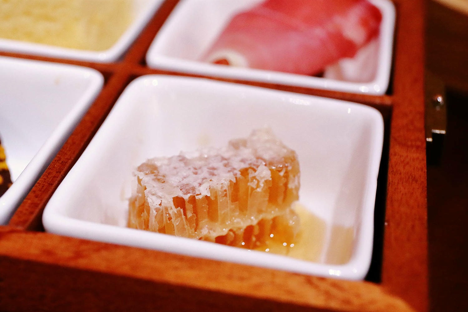 【迪化街伴手禮推薦】滿誠蜂蜜純蜂蜜專賣店,喝杯免費現沖蜂蜜飲,下午茶體驗、天然蜂產品 - 第33張圖 【迪化街伴手禮推薦】滿誠蜂蜜純蜂蜜專賣店,喝杯免費現沖蜂蜜飲,下午茶體驗、天然蜂產品