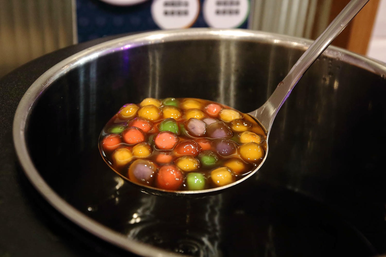 【中和港式點心】中和必吃平價港點「上手食客-中和福祥店」,提供免費無限續點的珍珠甜湯(寵物友善) - 第12張圖 【中和港式點心】中和必吃平價港點「上手食客-中和福祥店」,提供免費無限續點的珍珠甜湯(寵物友善)