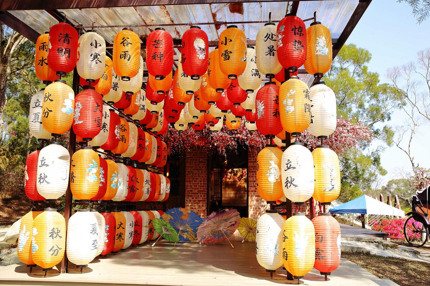 苗栗婚紗攝影基地-格林奇幻森林，「魔法城堡」為主題的夢幻拍照景點，網美必拍！