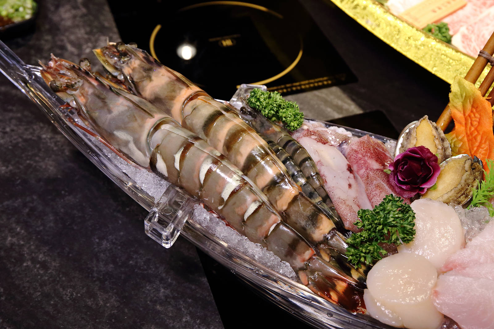 大魔大満足鍋物中和店新開幕!夢幻A5和牛部位大升級,頂級海陸肉品一次滿足,雙人套餐再加碼霸王手臂蝦也太爽吧! - 第34張圖 大魔大満足鍋物中和店新開幕!夢幻A5和牛部位大升級,頂級海陸肉品一次滿足,雙人套餐再加碼霸王手臂蝦也太爽吧!