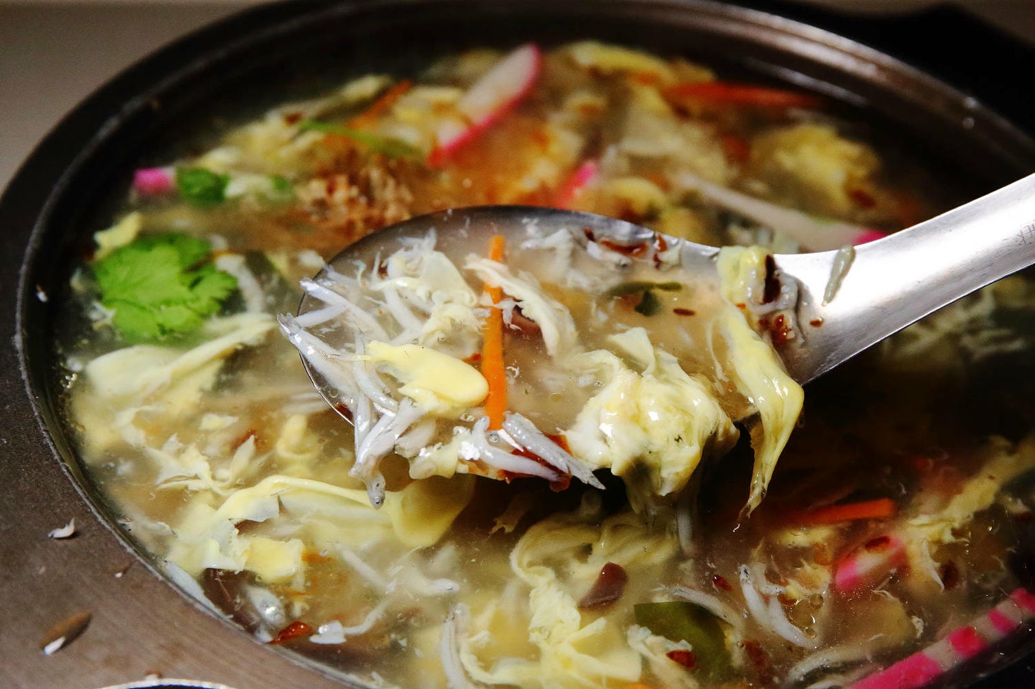 宜蘭美食-阿爹ㄟ灶腳，傳承總舖師的平價宜蘭傳統特色手路菜，重點還是寵物友善，可以帶毛孩們一起去用餐唷