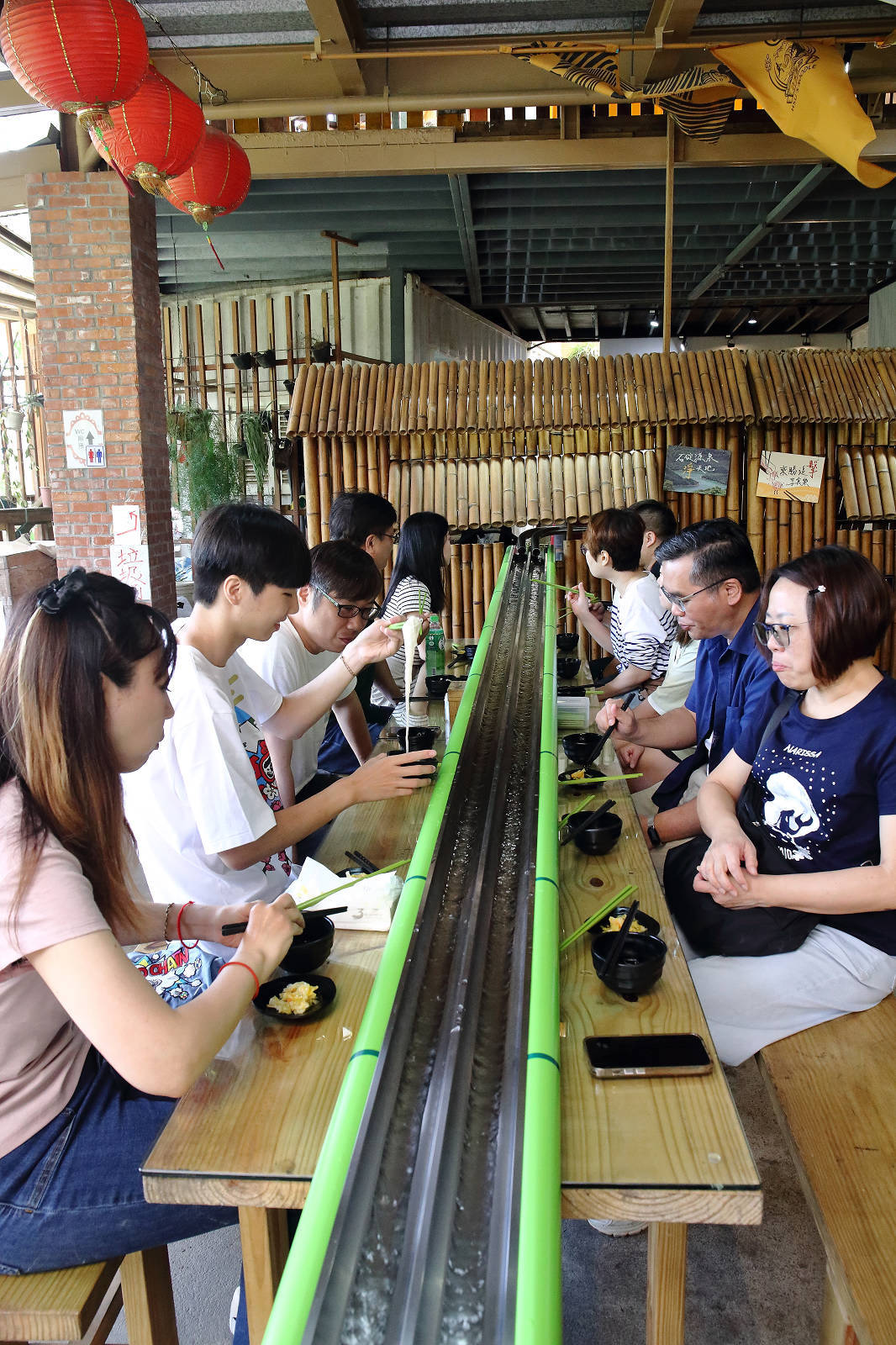 【石碇景點】許家手工麵線,流水麵、手作麵線DIY體驗,好吃新奇又好玩 - 第33張圖 【石碇景點】許家手工麵線,流水麵、手作麵線DIY體驗,好吃新奇又好玩