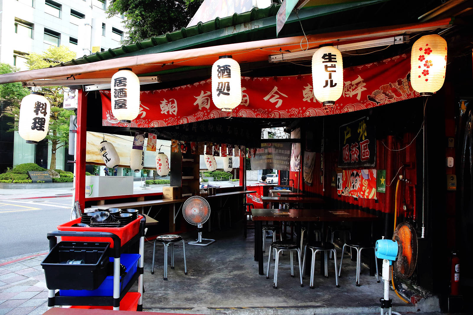 【台北桶仔雞推薦】雞老闆桶仔雞長春店,來雞老闆送你吃桶仔雞!市區就可以吃到美味烤雞,不用大老遠跑到郊區 - 第6張圖 【台北桶仔雞推薦】雞老闆桶仔雞長春店,來雞老闆送你吃桶仔雞!市區就可以吃到美味烤雞,不用大老遠跑到郊區