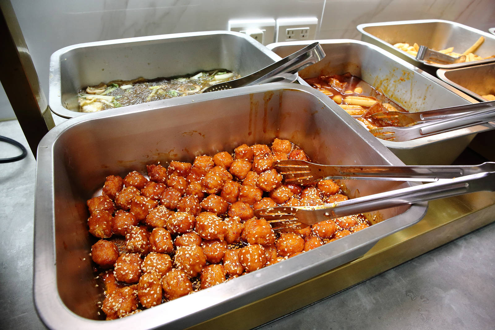 【龍潭烤肉吃到飽】豬對有燒烤龍潭店,只要299元,超過80種食材讓你無限取用呷免驚! - 第15張圖 【龍潭烤肉吃到飽】豬對有燒烤龍潭店,只要299元,超過80種食材讓你無限取用呷免驚!