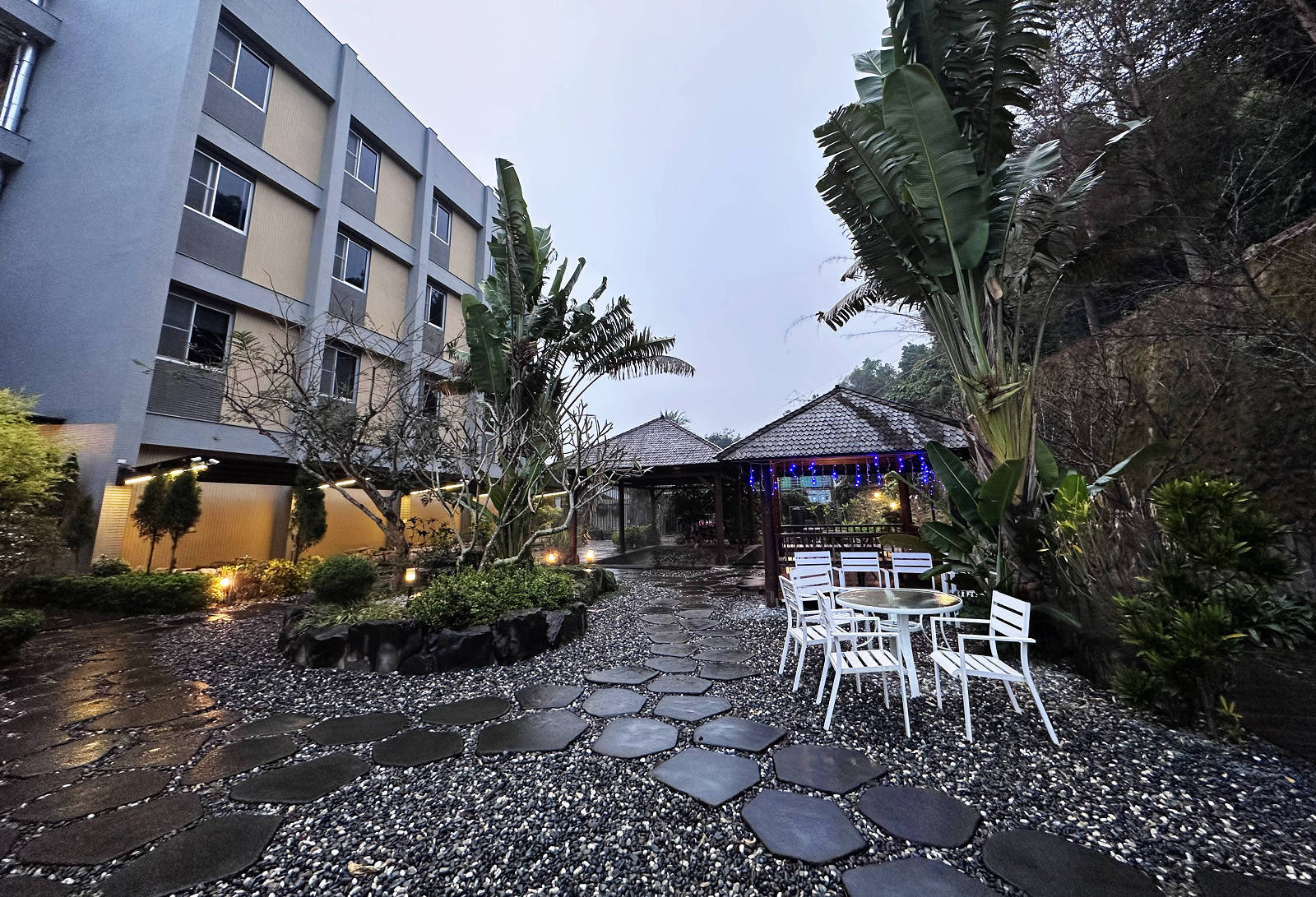 【台南寵物友善住宿】山籟渡假會館，狗狗友善的溫泉旅館，到關子嶺溫泉區泡湯吃美食