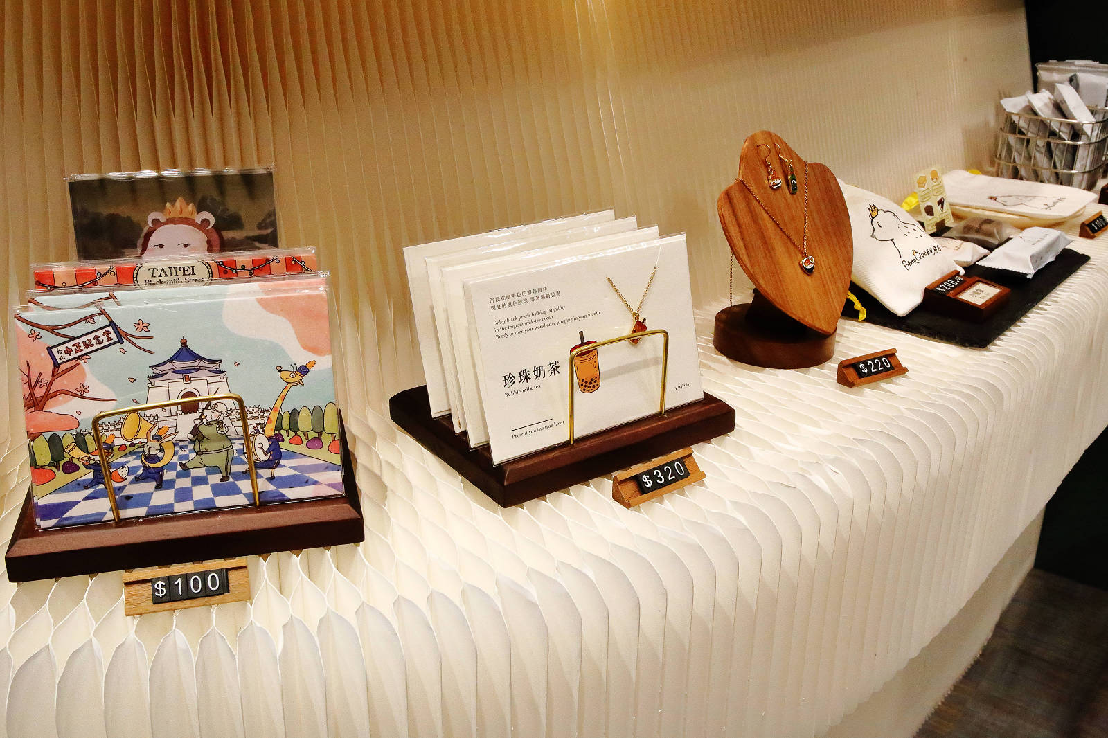 【2026台北伴手禮】台北赤峰街伴手禮-熊后牛軋餅、蛋捲禮盒，香酥奶濃不膩超對味，CP值高伴手禮、中秋送禮推薦！